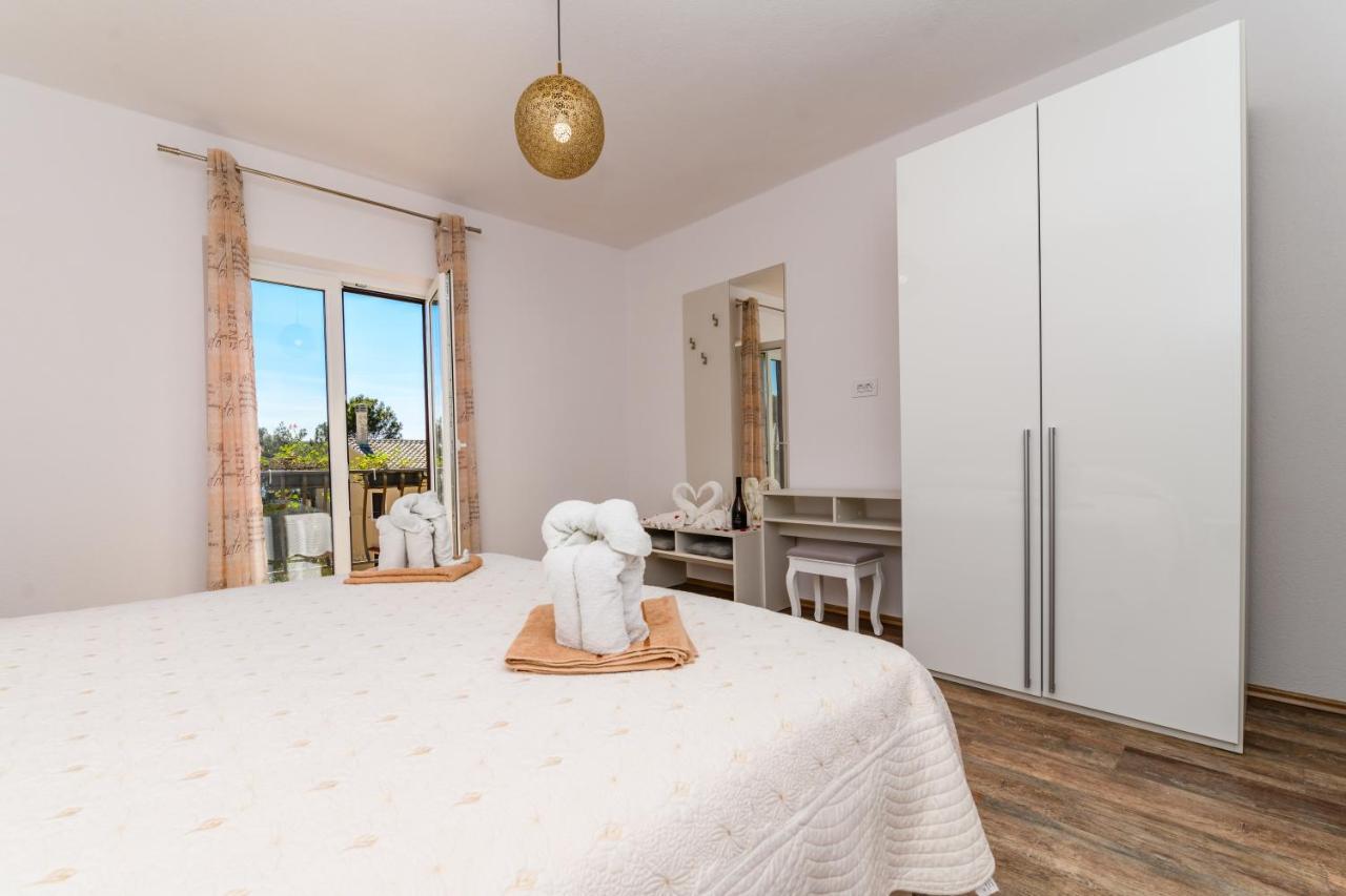 Apartman Paradiso Martinšćica Dış mekan fotoğraf