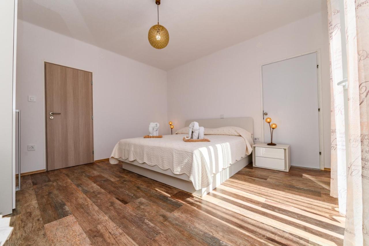 Apartman Paradiso Martinšćica Dış mekan fotoğraf